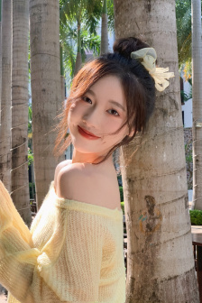 《艳女痴情》电影